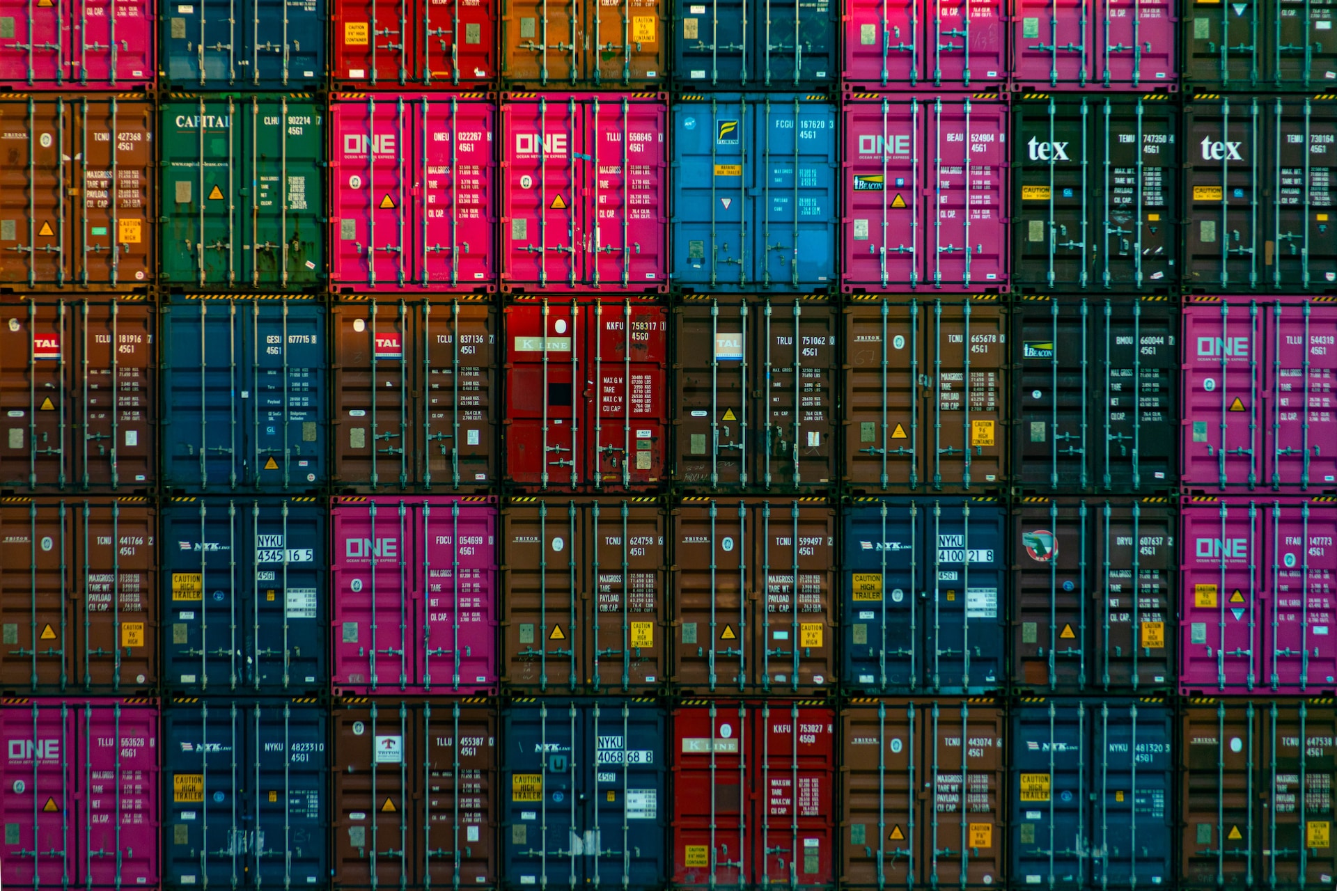 containers shipping